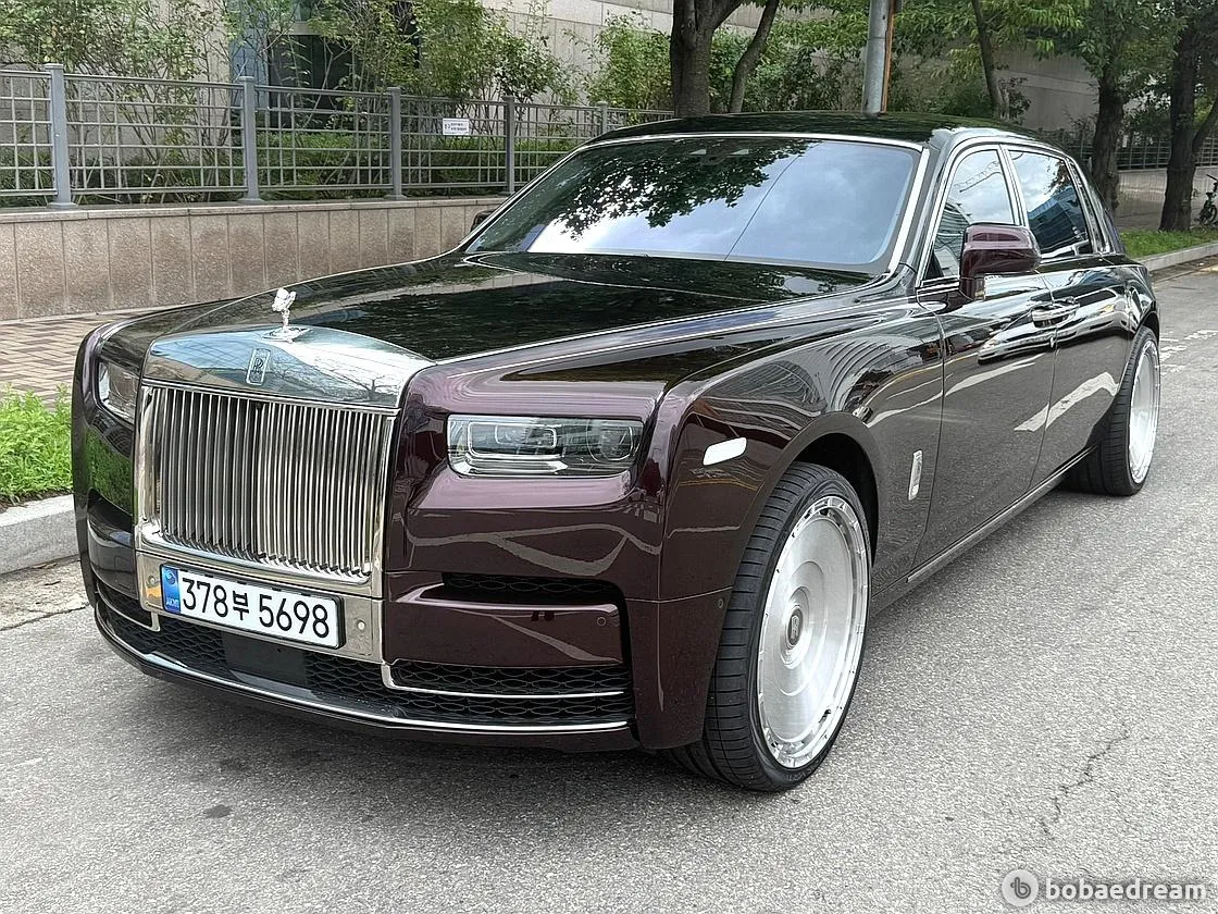 Rolls-Royce Phantom