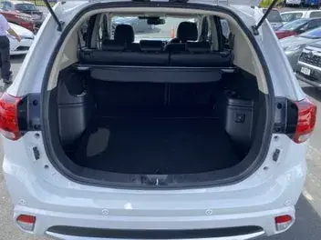 Mitsubishi Outlander 2018 photo 5