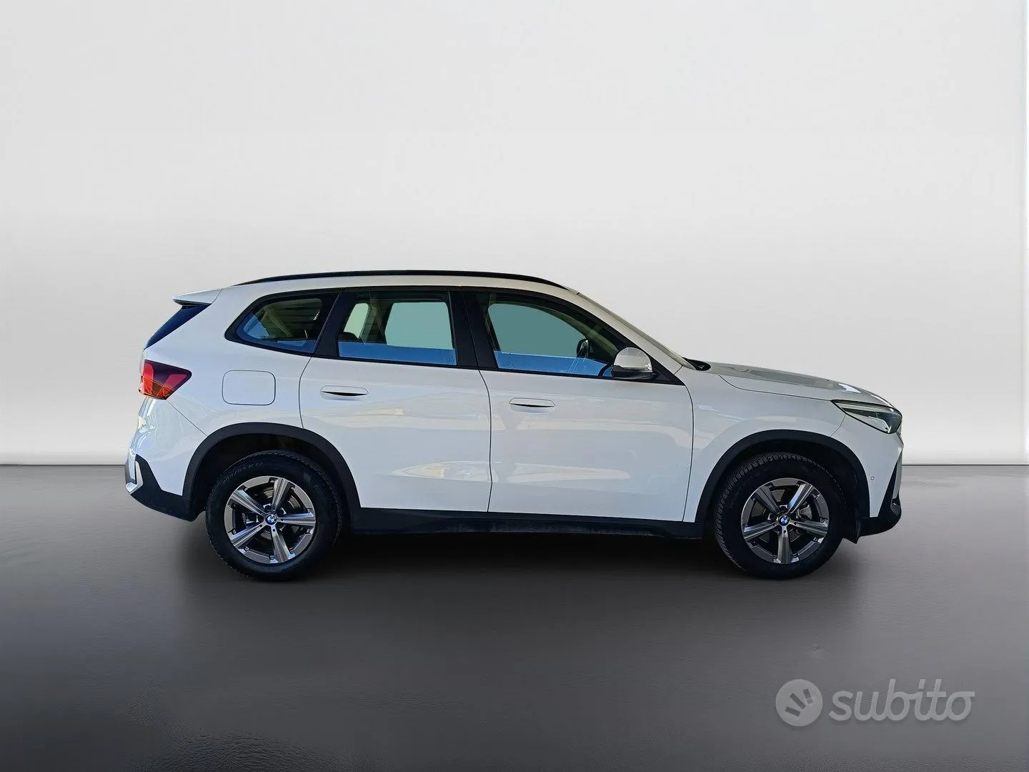 BMW X1 2023 photo 3