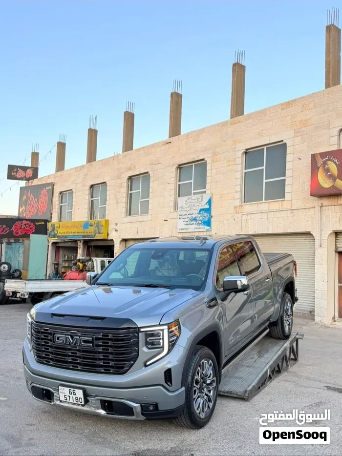 GMC Sierra