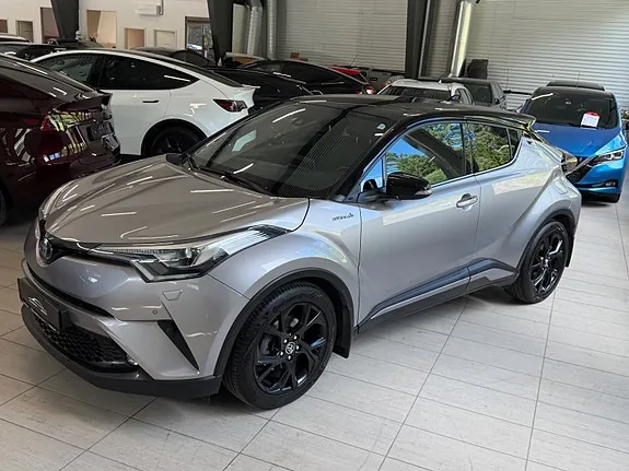 Toyota C-Hr 2016 photo 2