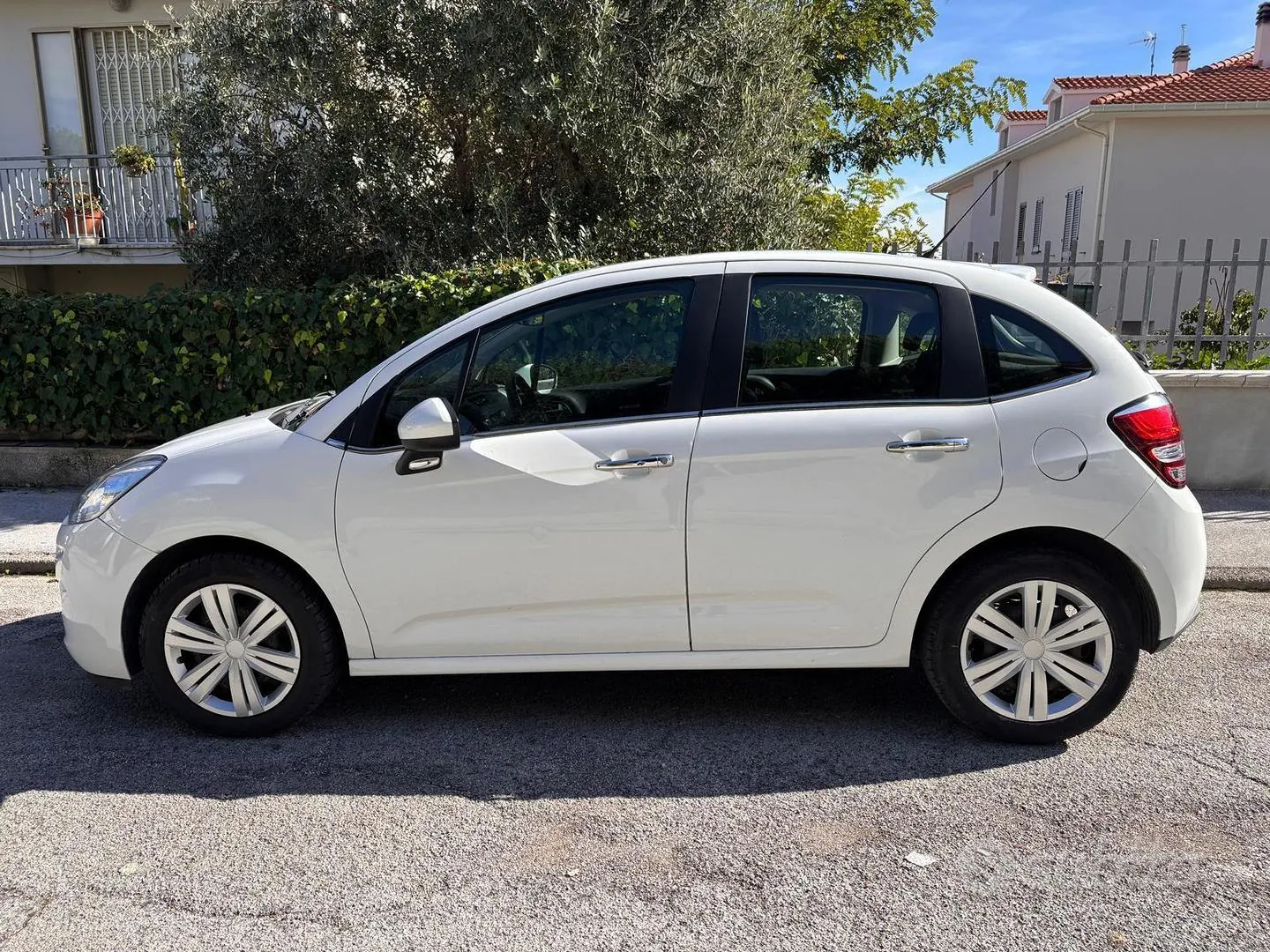 Citroen C3 2015 photo 3