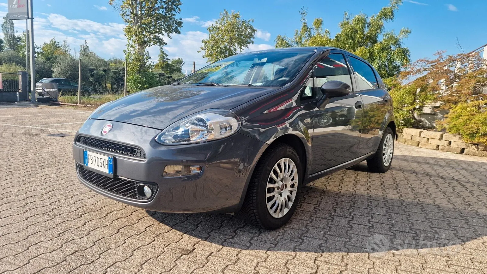 Fiat Punto 2015 photo 5