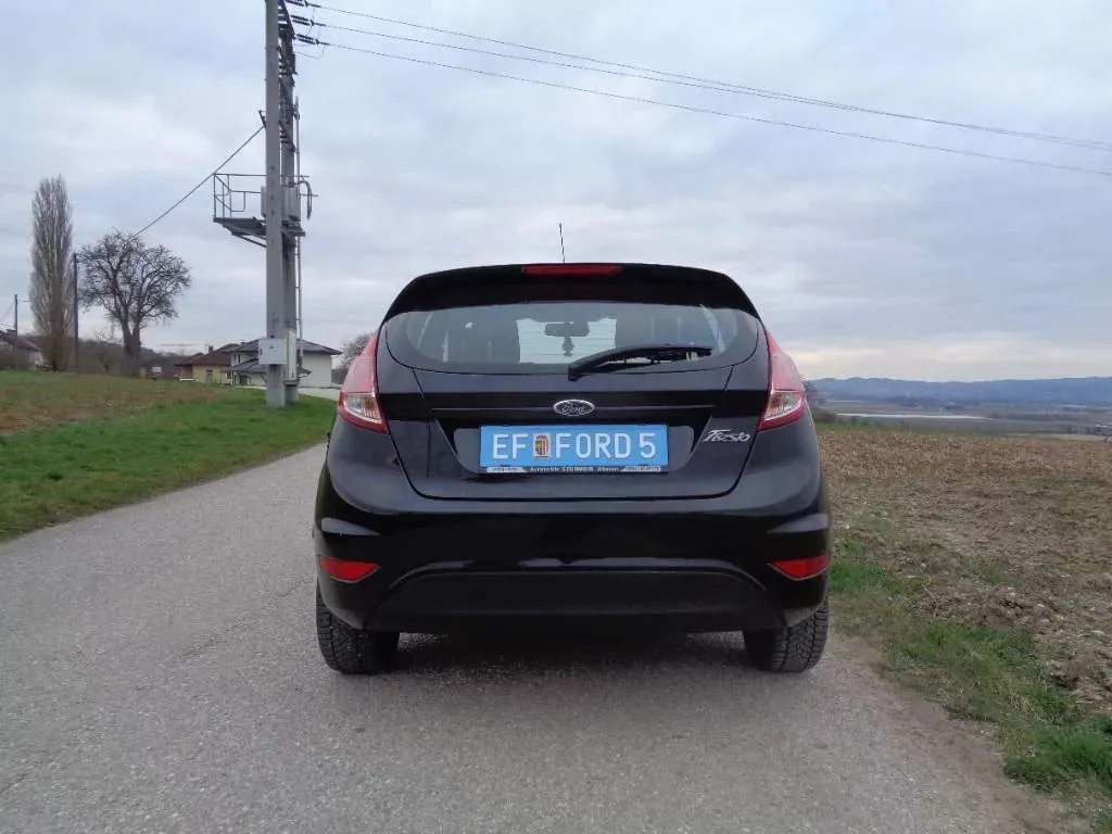 Ford Fiesta 2014 photo 2