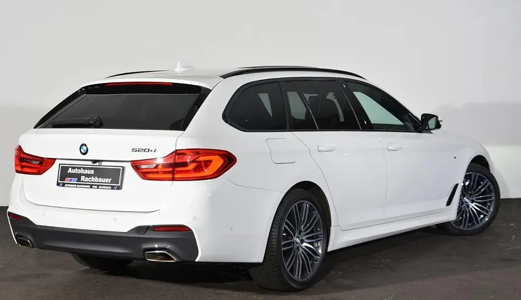 BMW 5 Series 2019 photo 2