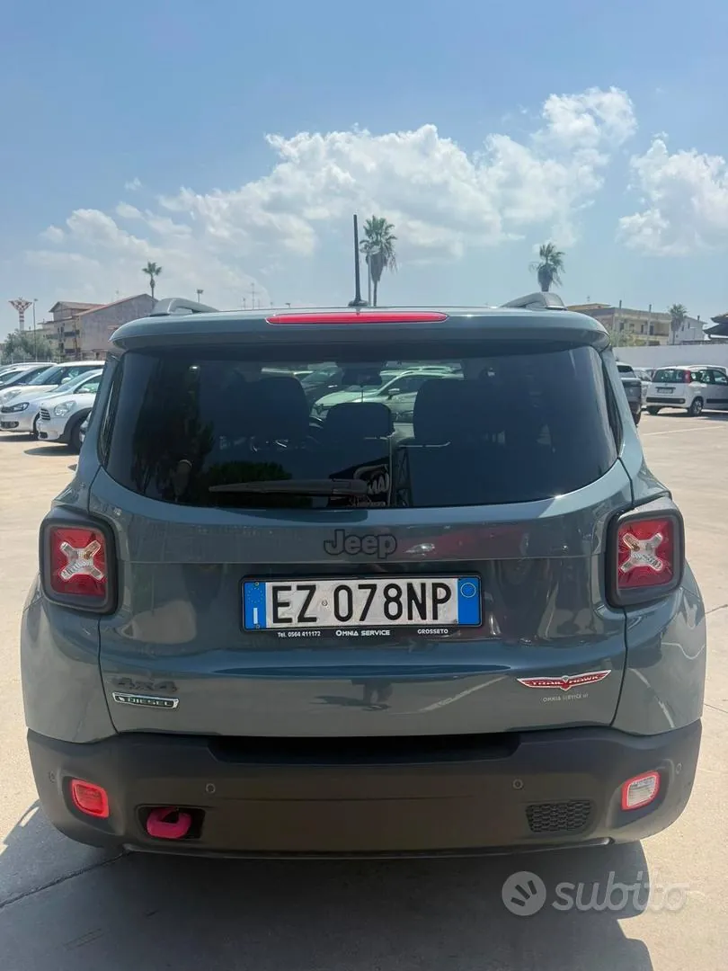 Jeep Renegade 2015 photo 5