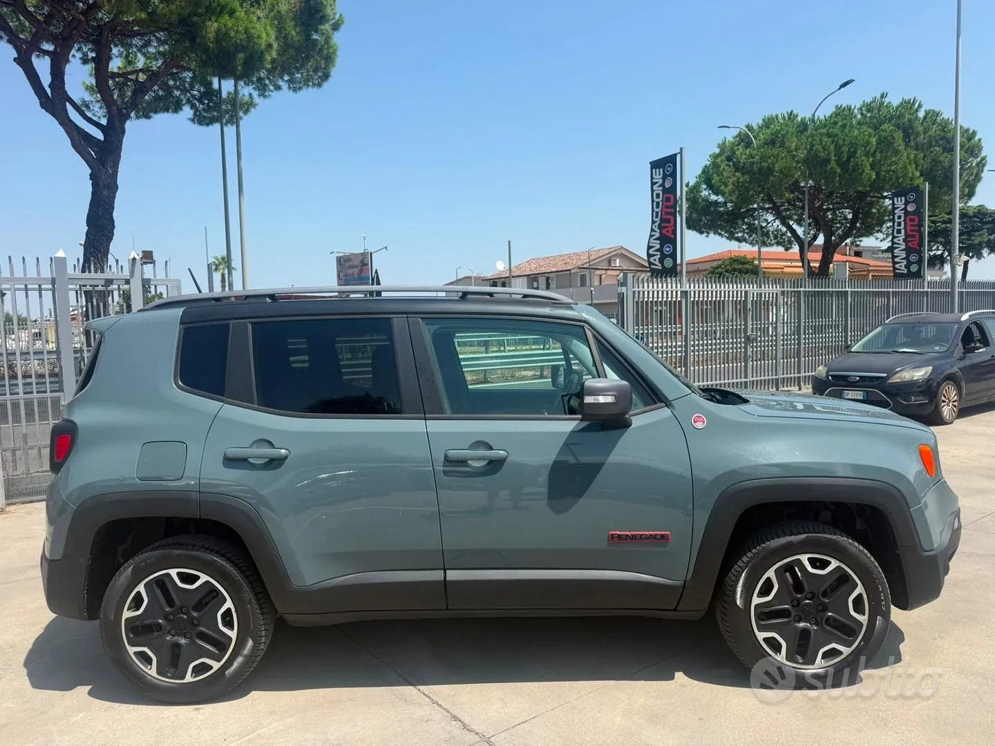 Jeep Renegade 2015 photo 2