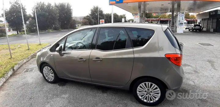 Opel Meriva 2014 photo 2