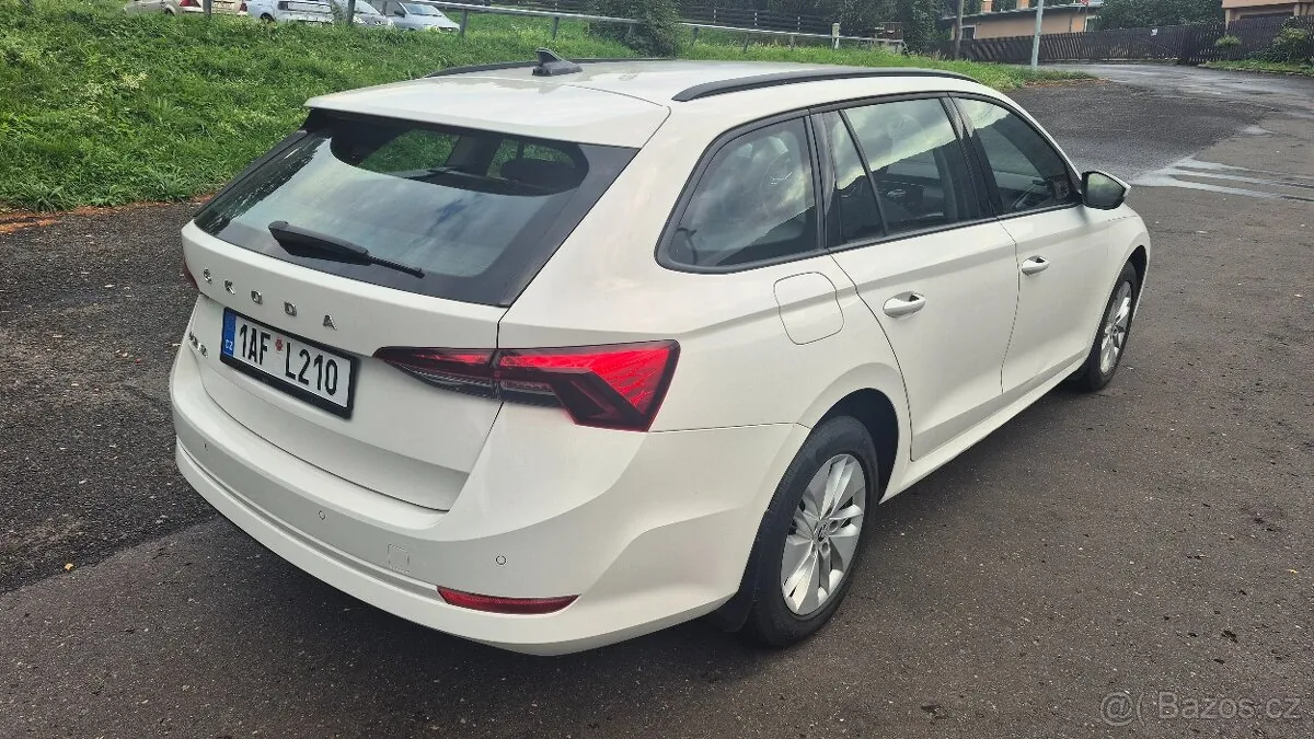 Skoda Octavia 2021 photo 2