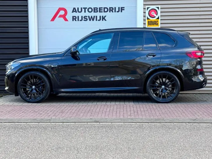 BMW X5 2023 photo 2