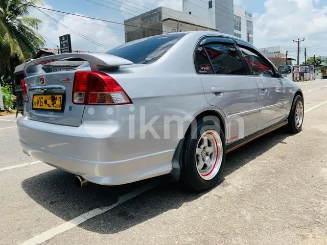 Honda Civic 2003 photo 4