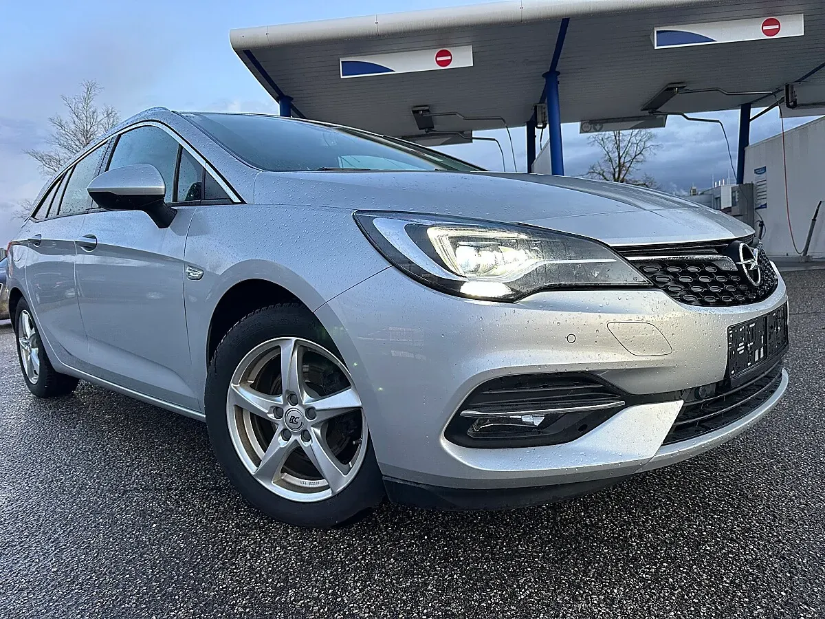 Opel Astra 2020 photo 2