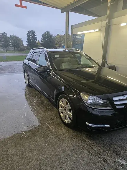 Mercedes-Benz C 220 2013 photo 2