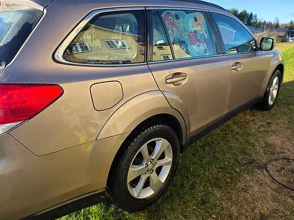 Subaru Outback 2013 photo 3