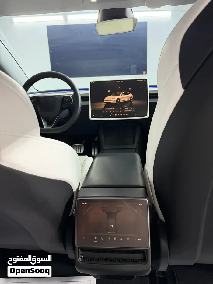 Tesla Model 3 2024 photo 3