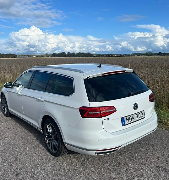 Volkswagen Passat 2016 photo 2