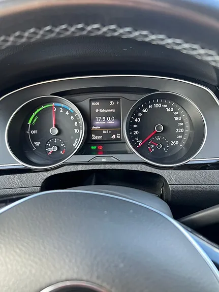 Volkswagen Passat 2016 photo 5