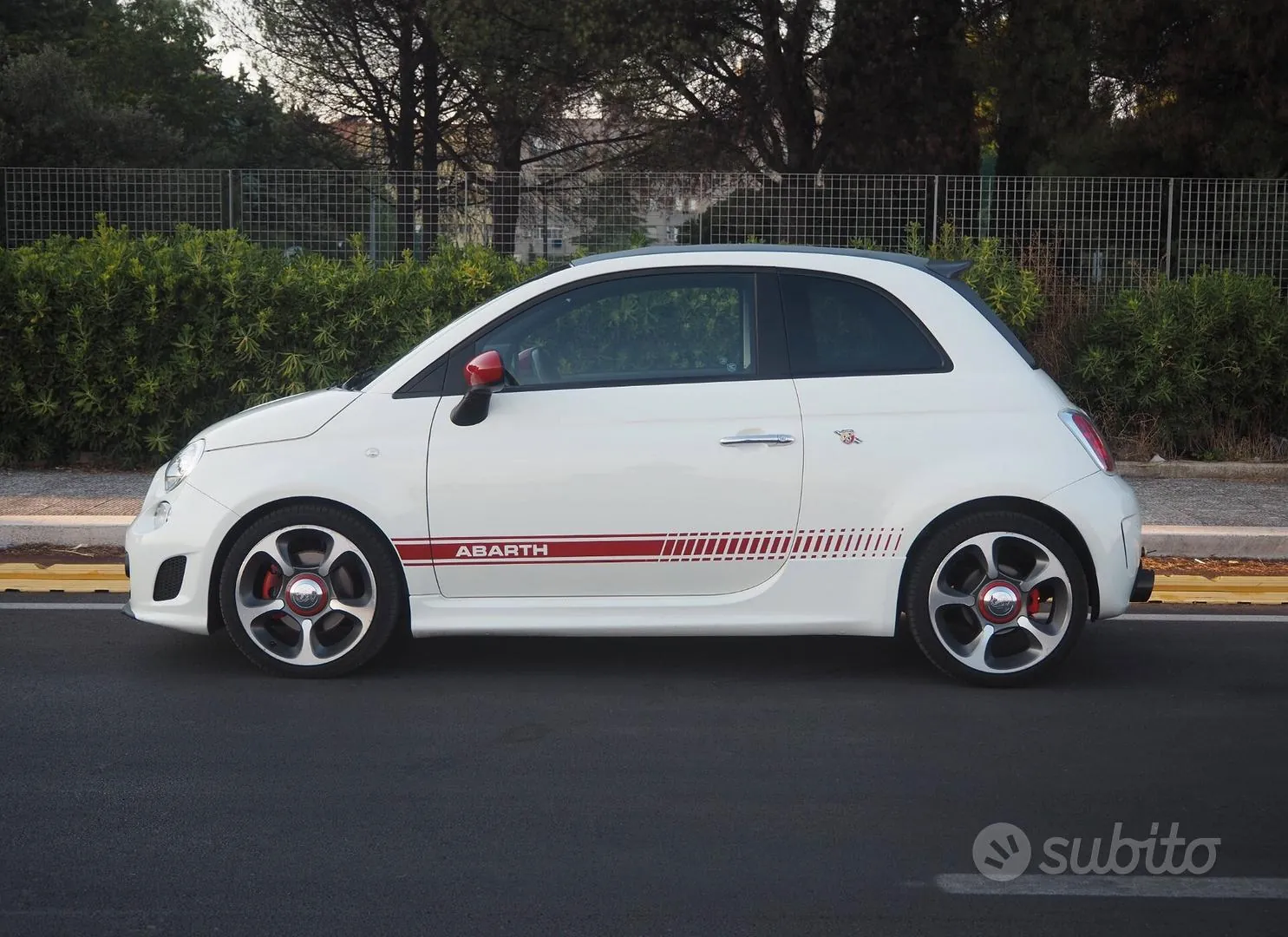 Abarth 500 2010 photo 3