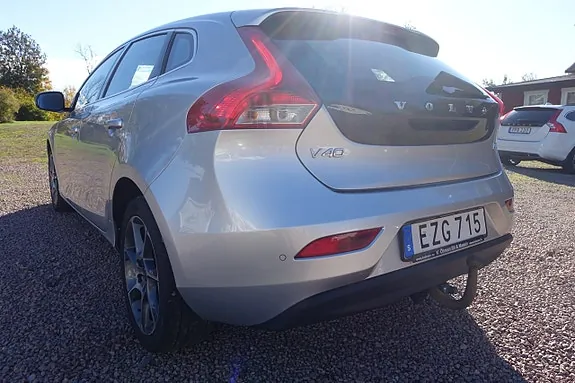 Volvo V40 2016 photo 4
