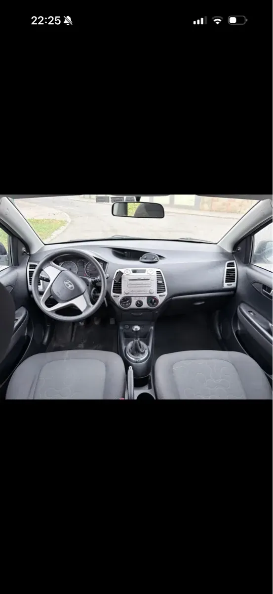 Hyundai I20 2011 photo 2
