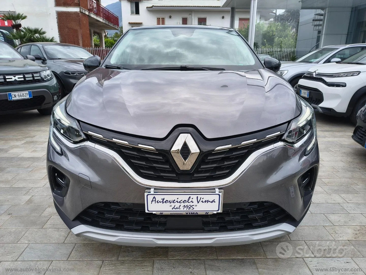 Renault Captur 2023 photo 2
