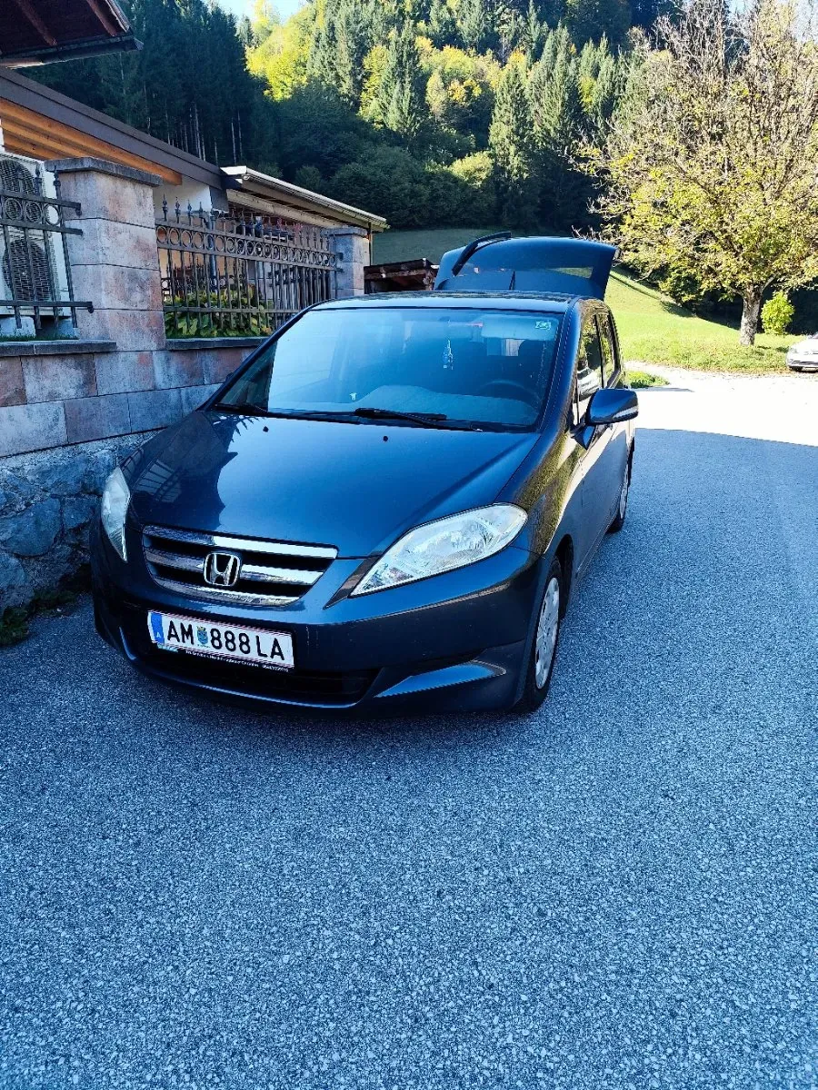 Honda Fr-V 2005 photo 2