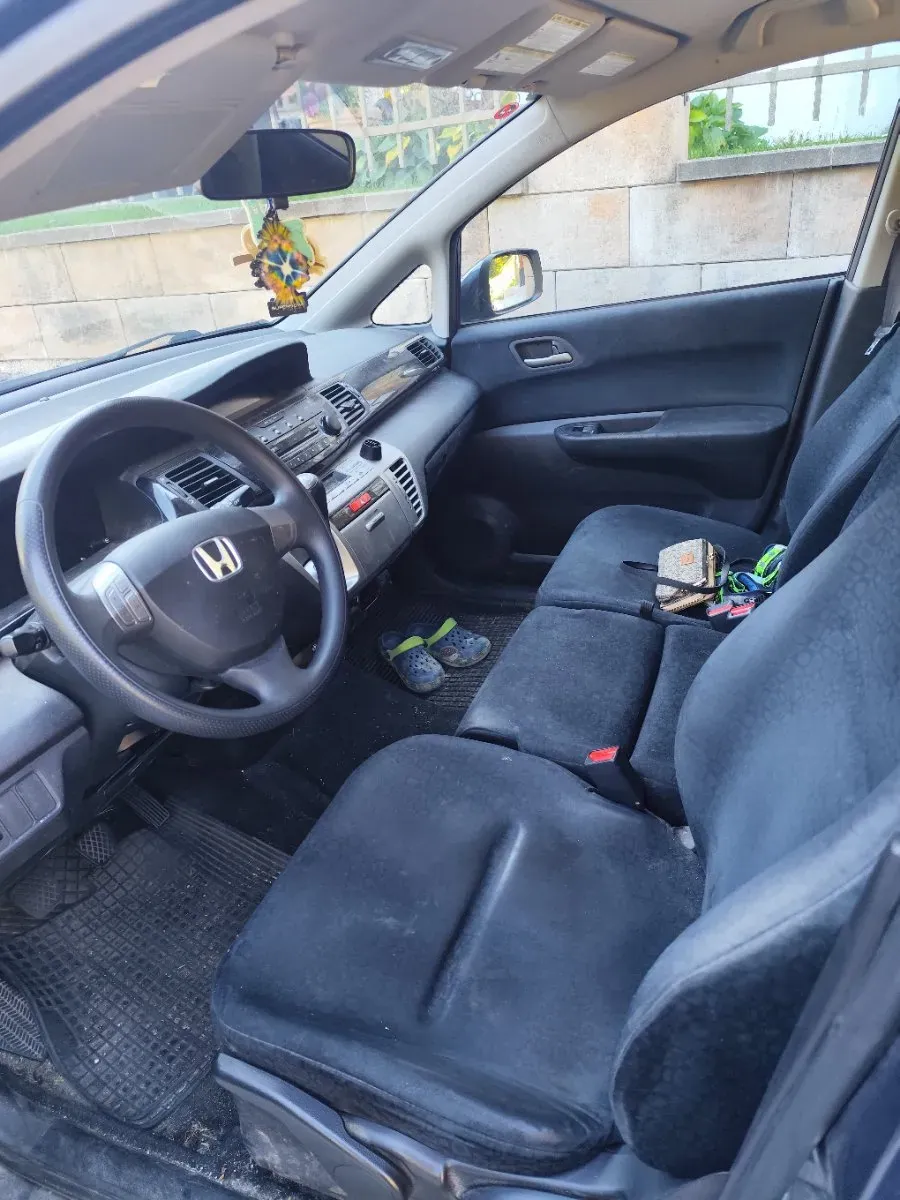 Honda Fr-V 2005 photo 3