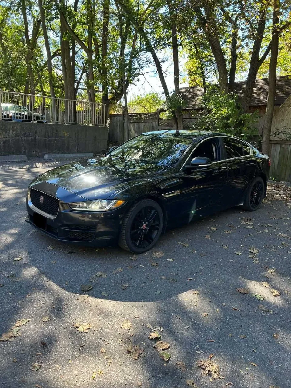 Jaguar Xe 2018 photo 2