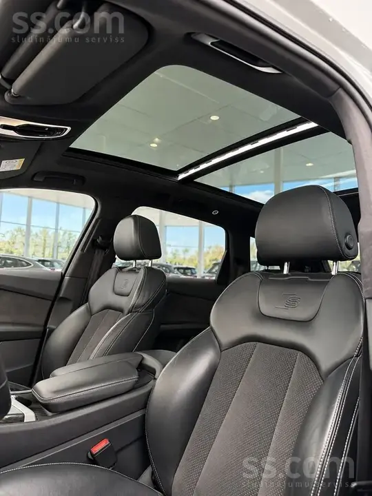 Audi Q7 2015 photo 5