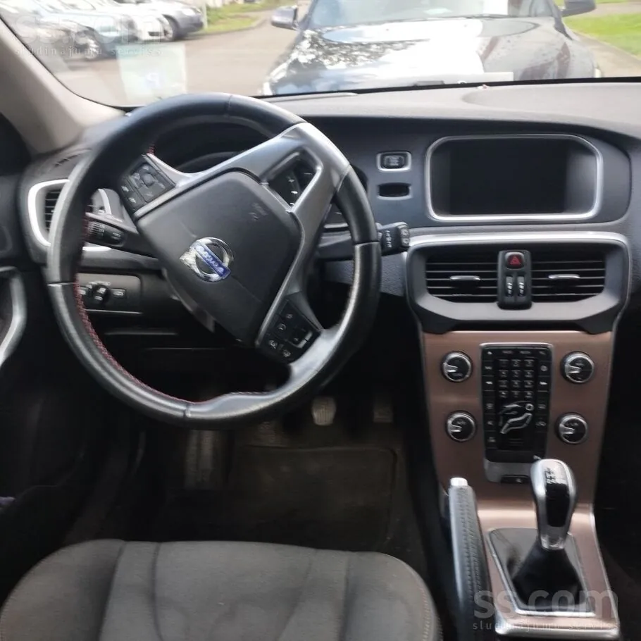 Volvo V40 2017 photo 4