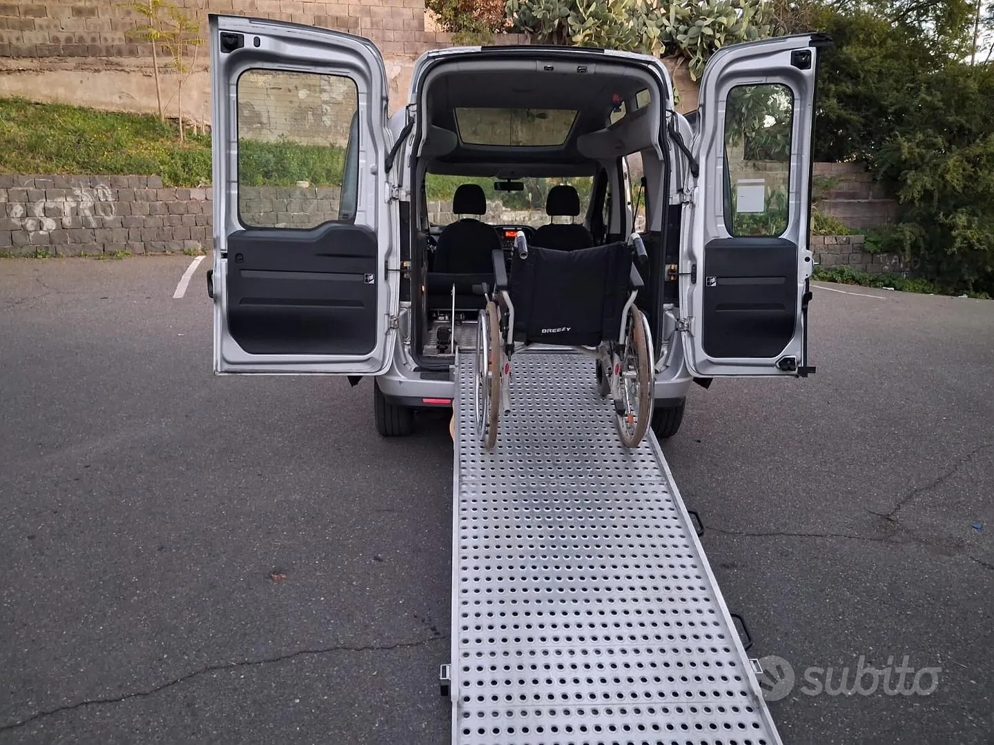 Fiat Doblo 2015 photo 2