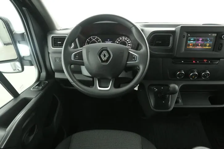 Renault Master 2023 photo 2