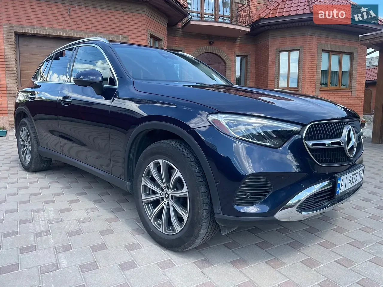 Mercedes-Benz Glc-Class 2024 photo 2