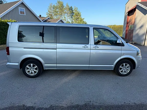 Volkswagen Caravelle 2012 photo 4