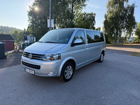 Volkswagen Caravelle 2012 photo 2