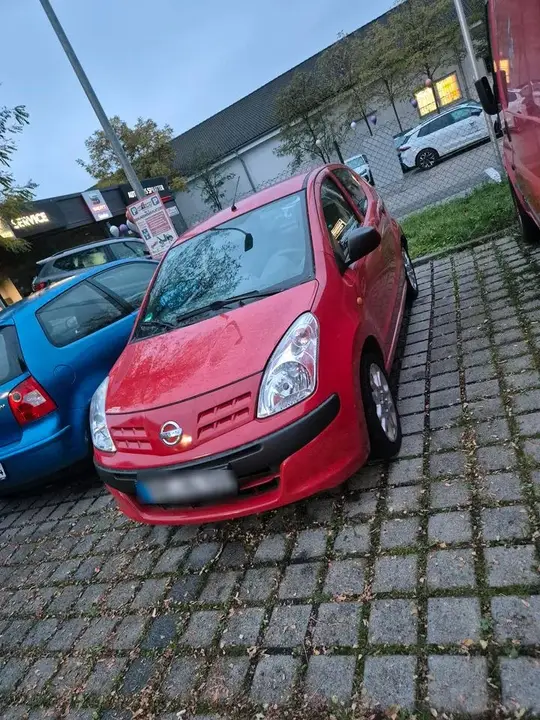 Nissan Pixo