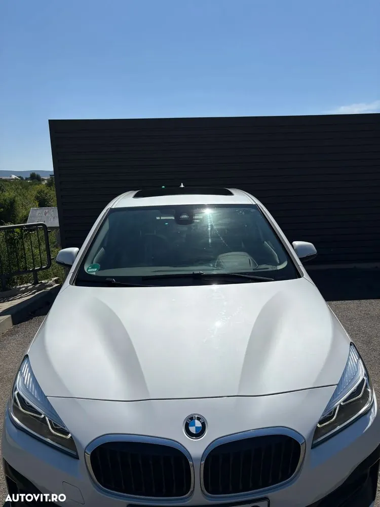BMW 2 Series 2020 photo 2