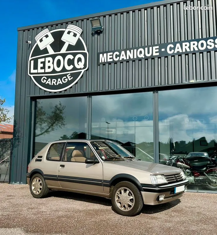 Peugeot 205