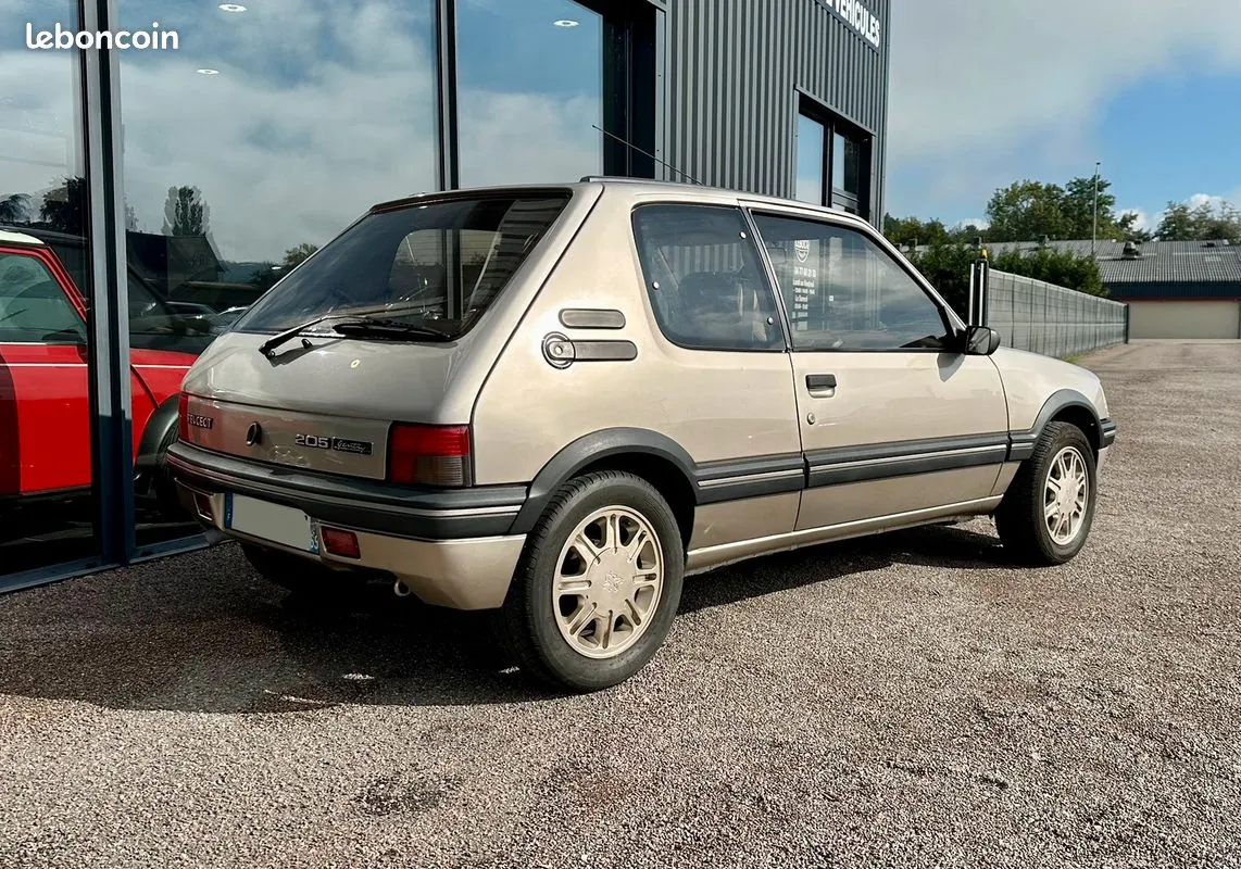 Peugeot 205 1993 photo 2