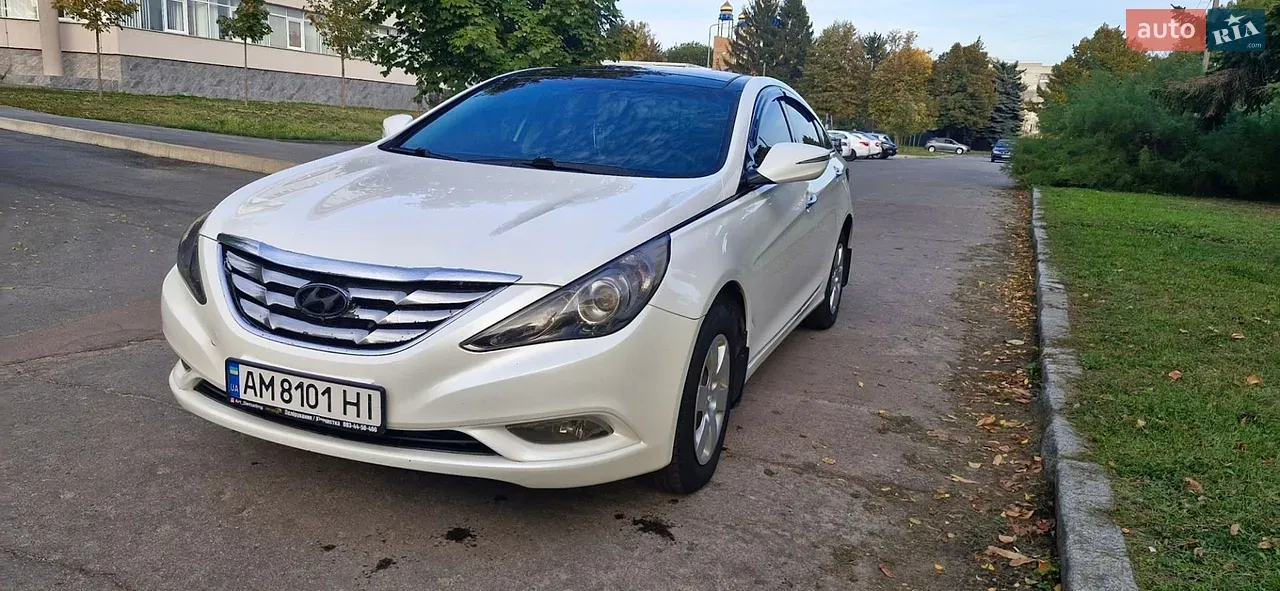 Hyundai Sonata 2012 photo 2