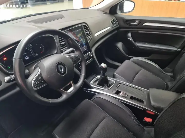 Renault Megane 2022 photo 4