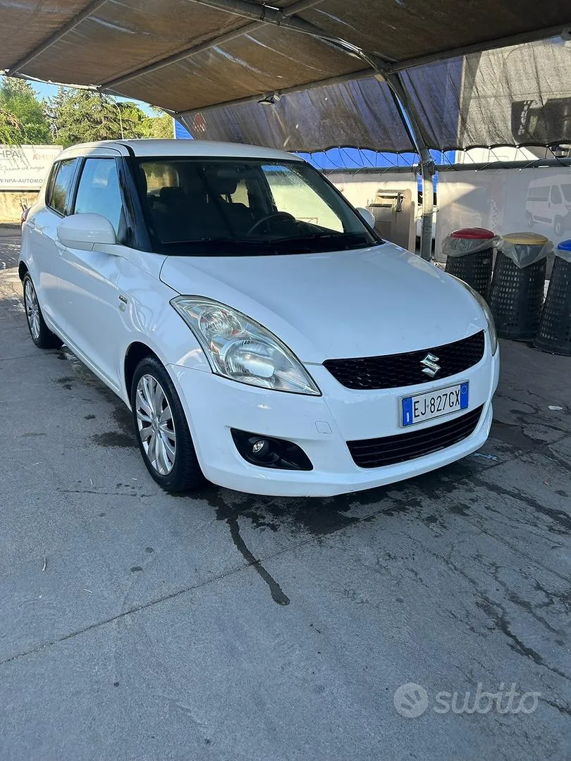 Suzuki Swift 2011 photo 2