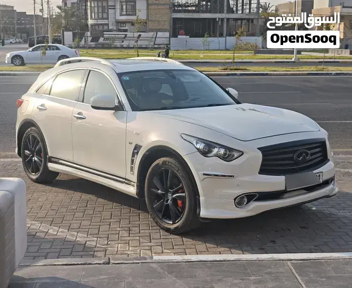Infiniti Qx70