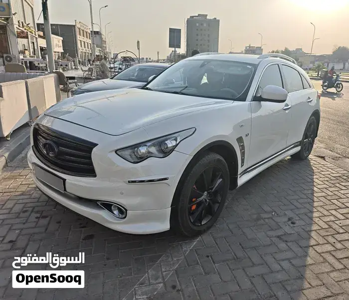 Infiniti Qx70 2015 photo 2