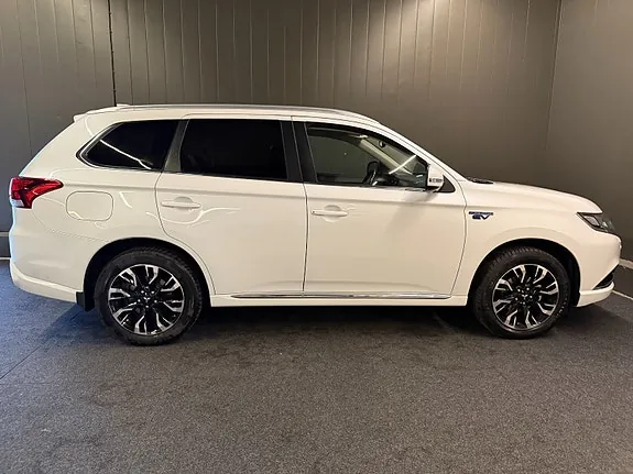 Mitsubishi Outlander 2016 photo 4