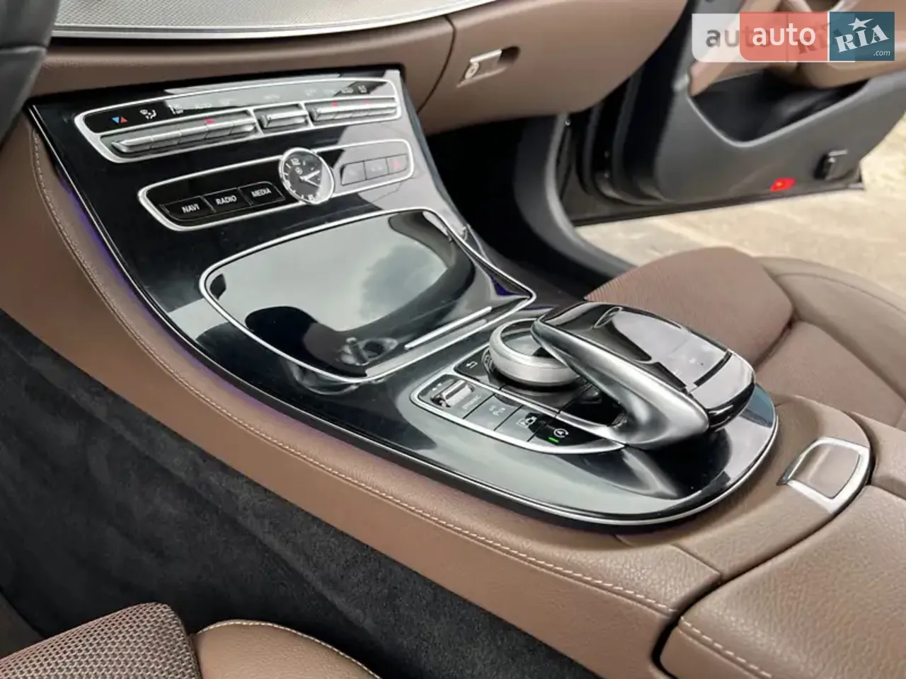 Mercedes-Benz E-Class 2018 photo 4