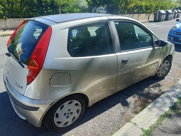Fiat Punto 2000 photo 3