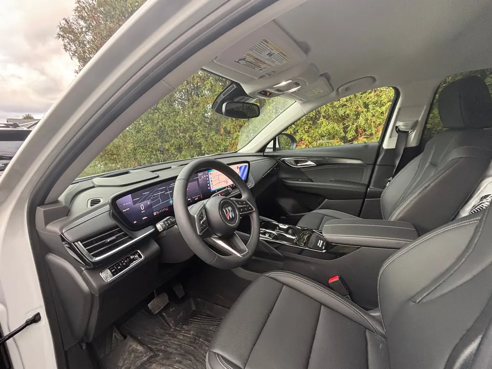 Buick Envision 2026 photo 5
