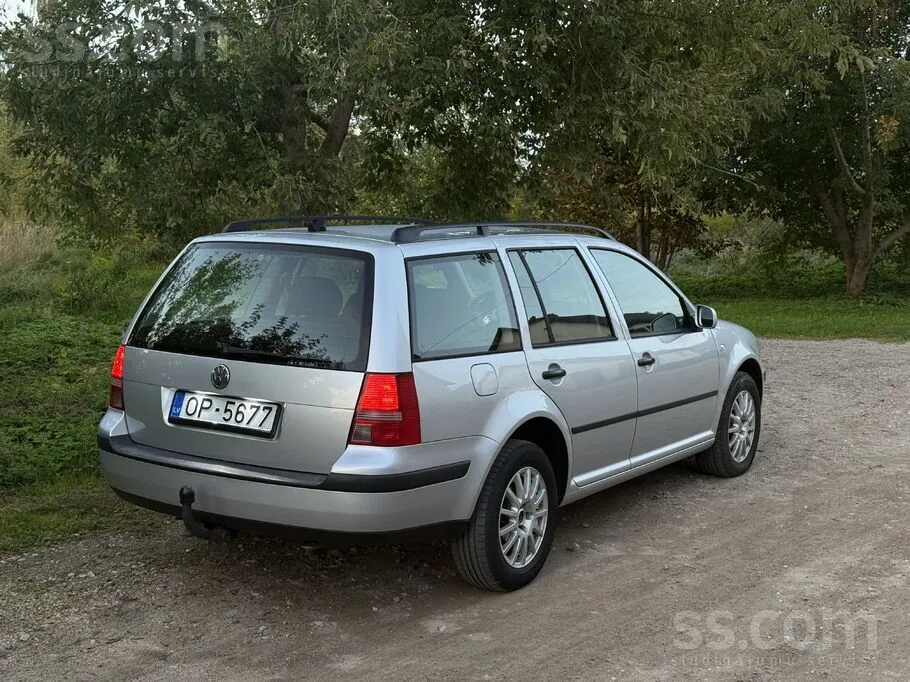 Volkswagen Golf 2005 photo 2