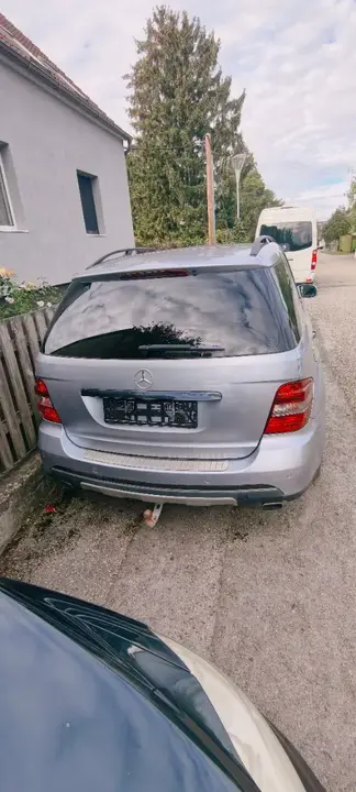 Mercedes-Benz M-Class 2006 photo 3